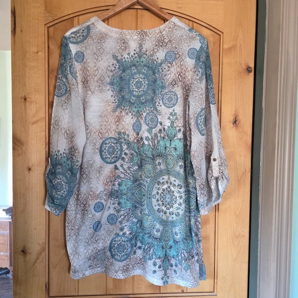 Chico's Sz 2 Assymetric Hi-Lo 3/4 Sleeve Mandala Pattern Boho Blouse - Picture 2 of 10